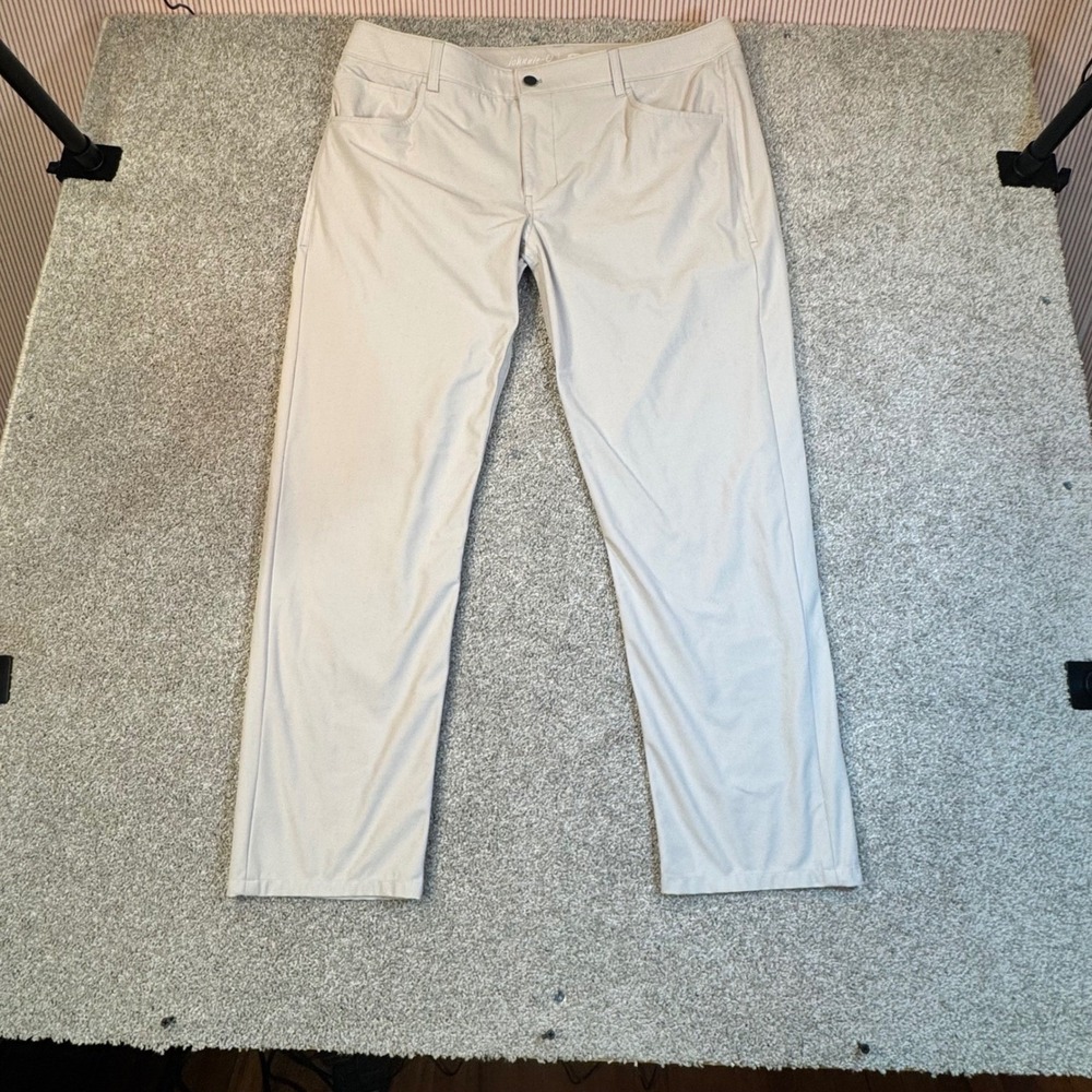 Johnnie-O Prep-Formance Mens Pants 38x34 Stone Khaki Golf Trousers (fits 38x30)